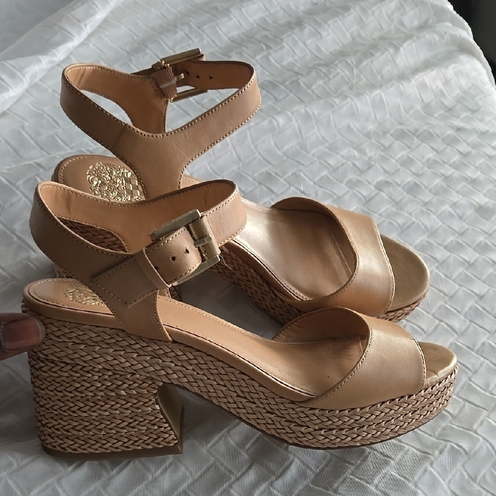 Vince Camuto Ranneli Elegant Tan Leather Woven Platform Sandals Summer Shoes